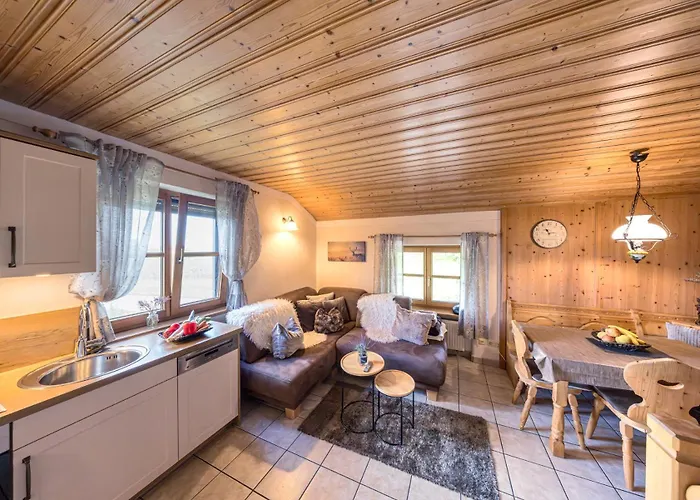 Muehlberger Hof Farm stay *