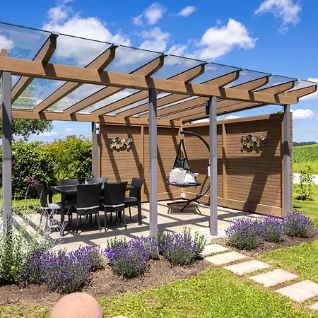 Farm stay Muehlberger Hof Petting